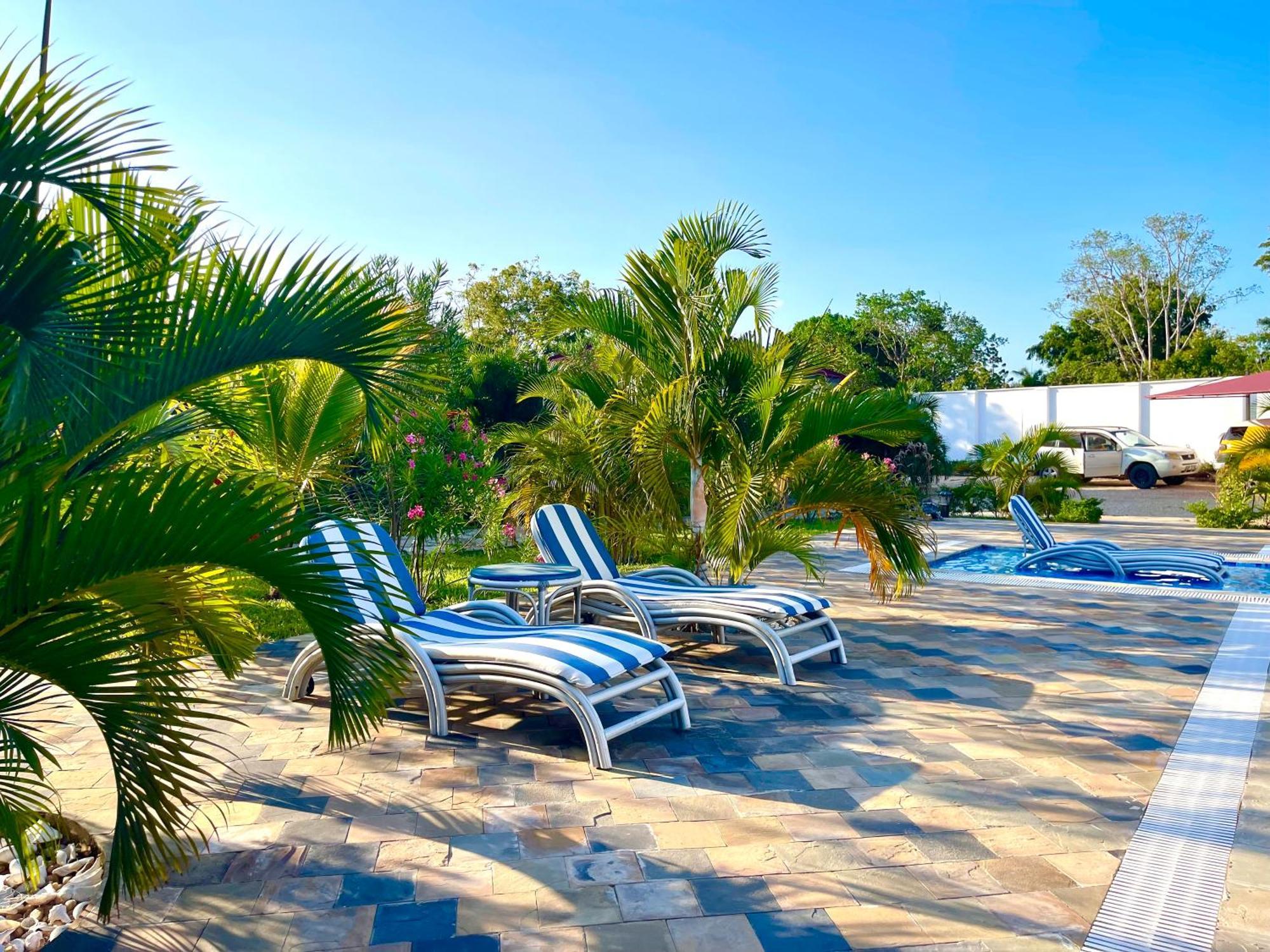 Diani Waterfalls Luxury Villa Galu Buitenkant foto