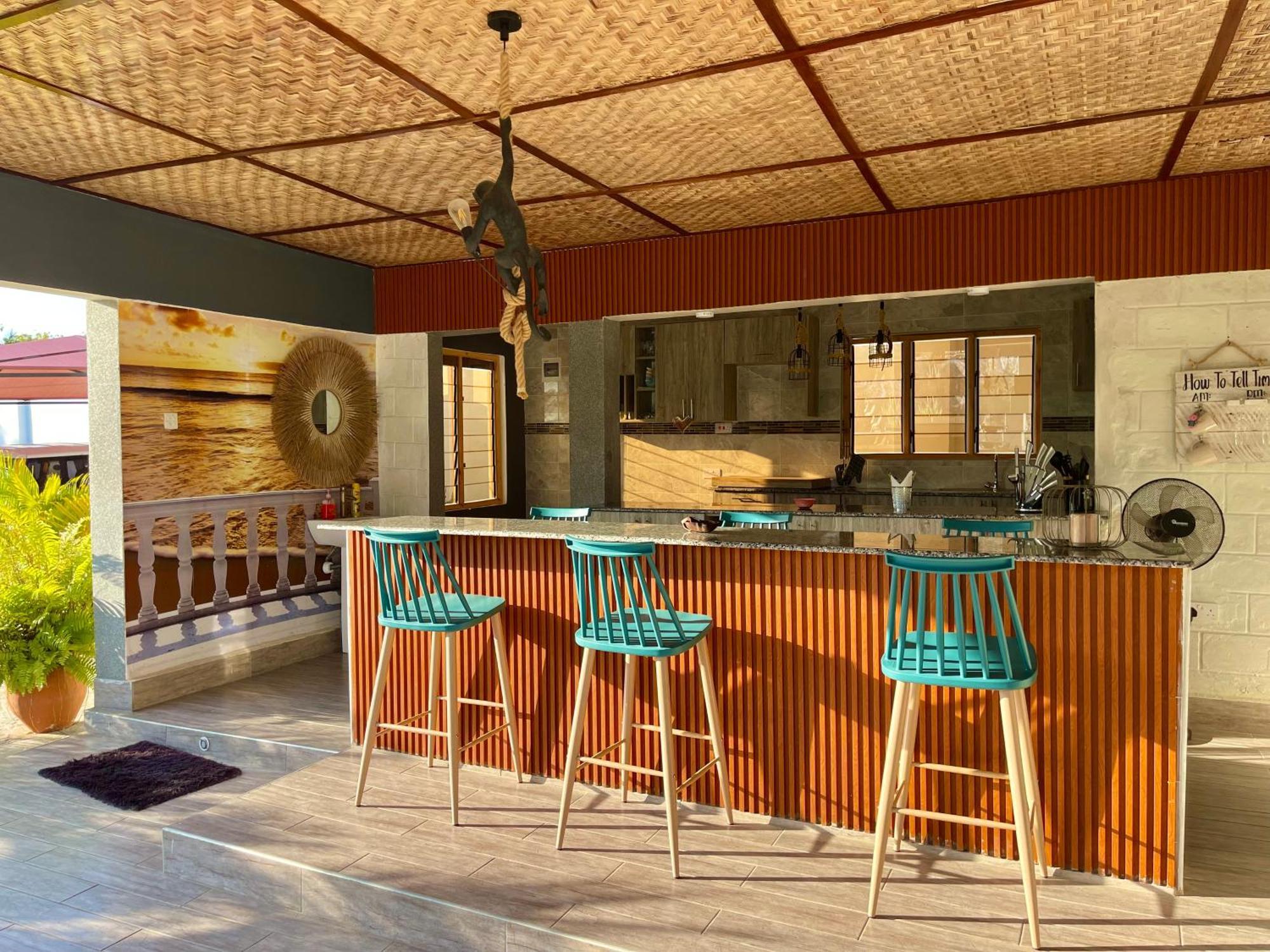 Diani Waterfalls Luxury Villa Galu Buitenkant foto