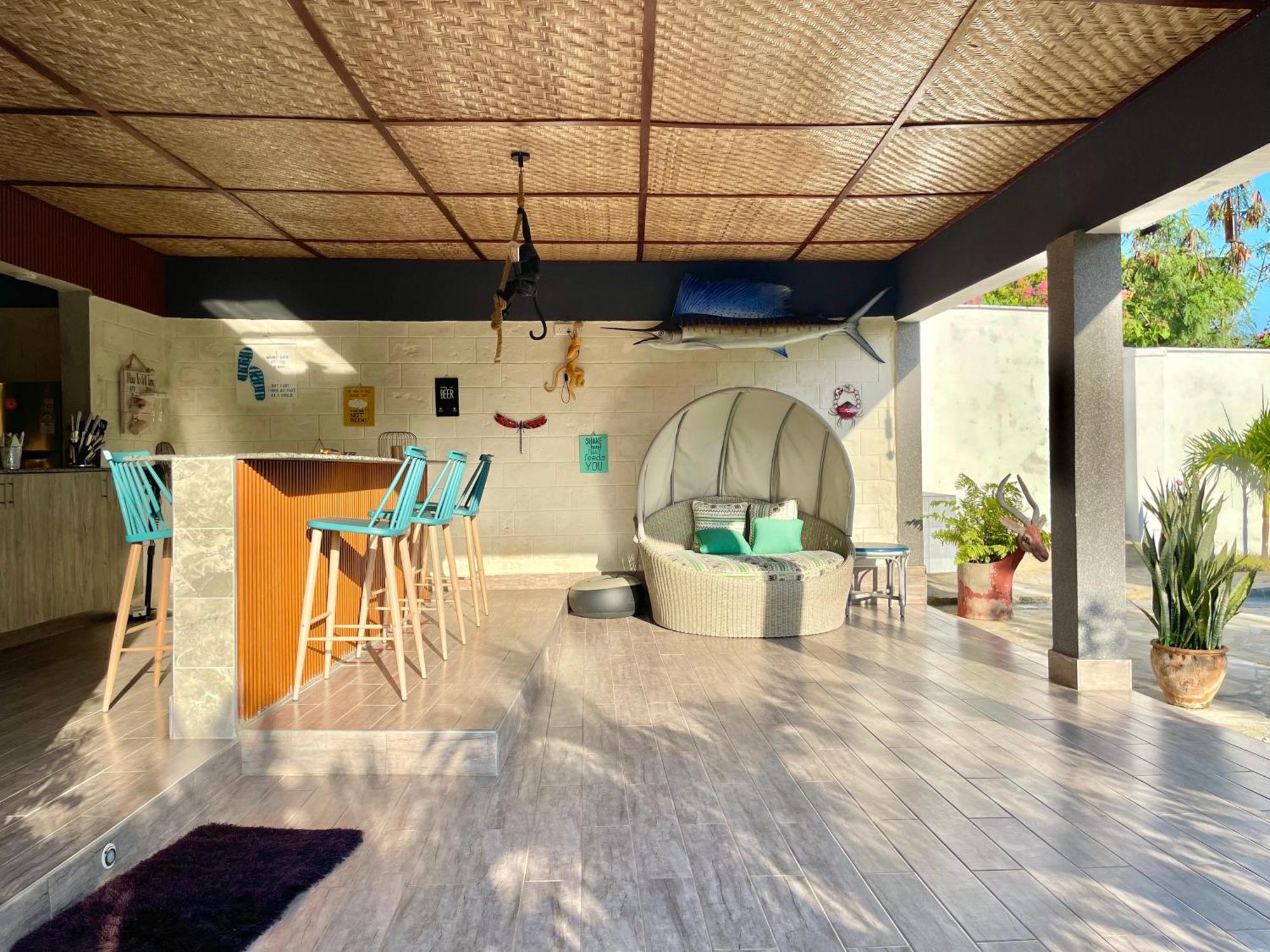 Diani Waterfalls Luxury Villa Galu Buitenkant foto
