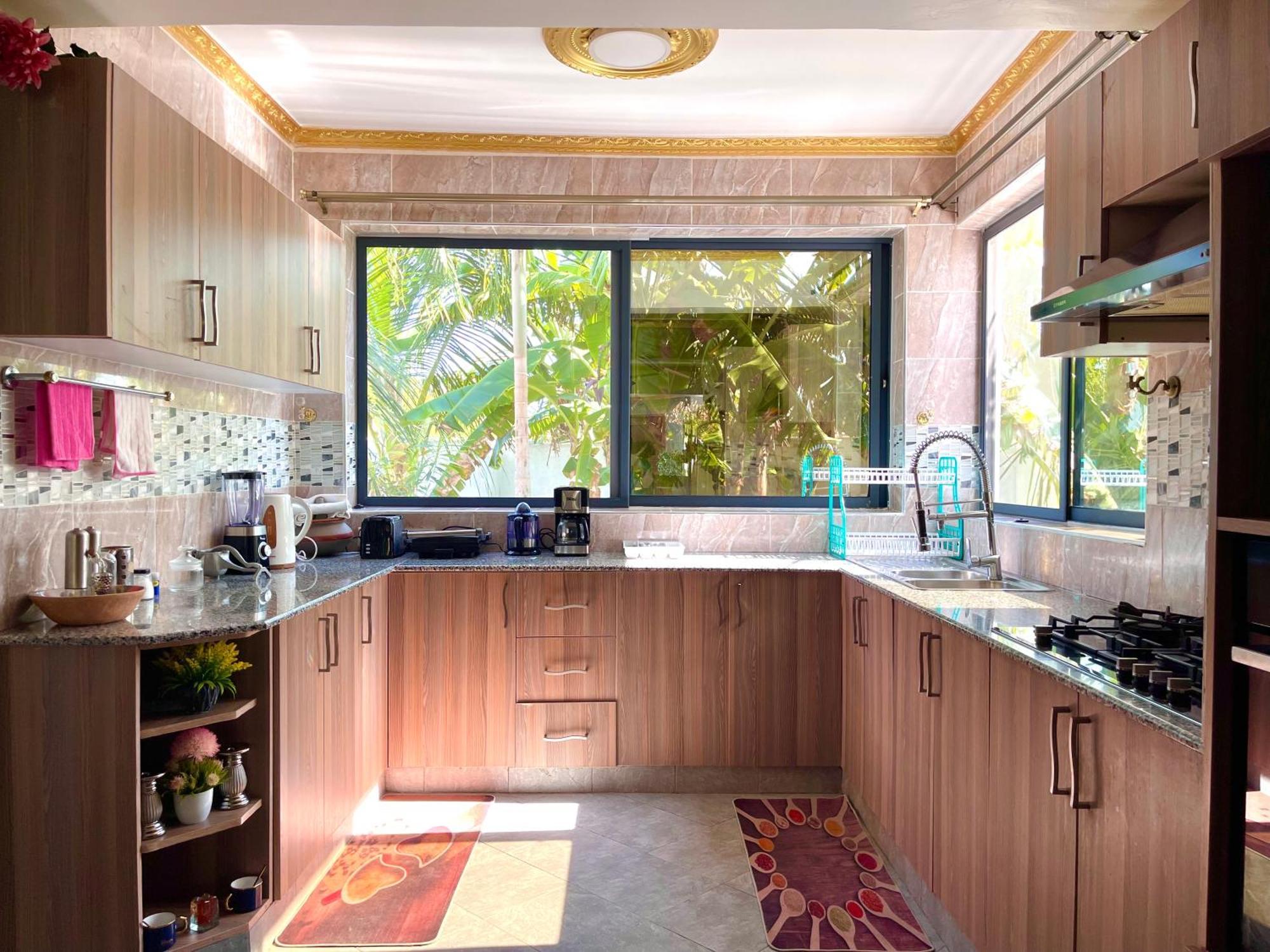Diani Waterfalls Luxury Villa Galu Buitenkant foto